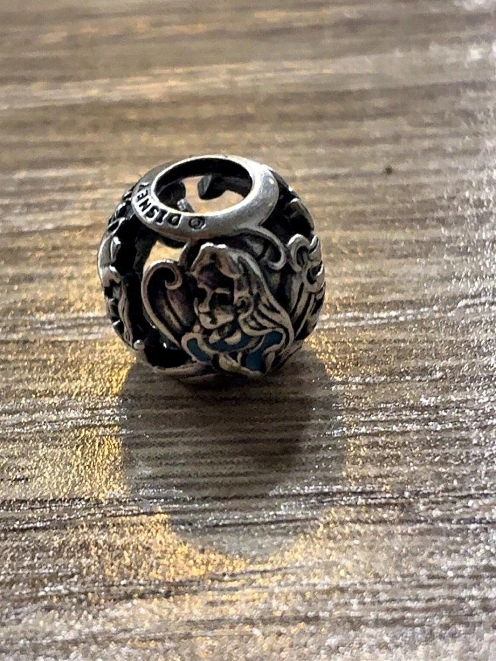 PANDORA X Disney Alice’s Tea Party charm